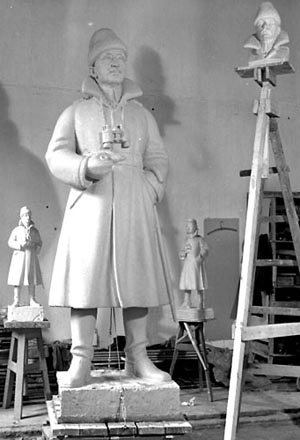 Mannerheimin patsasluonnoksia